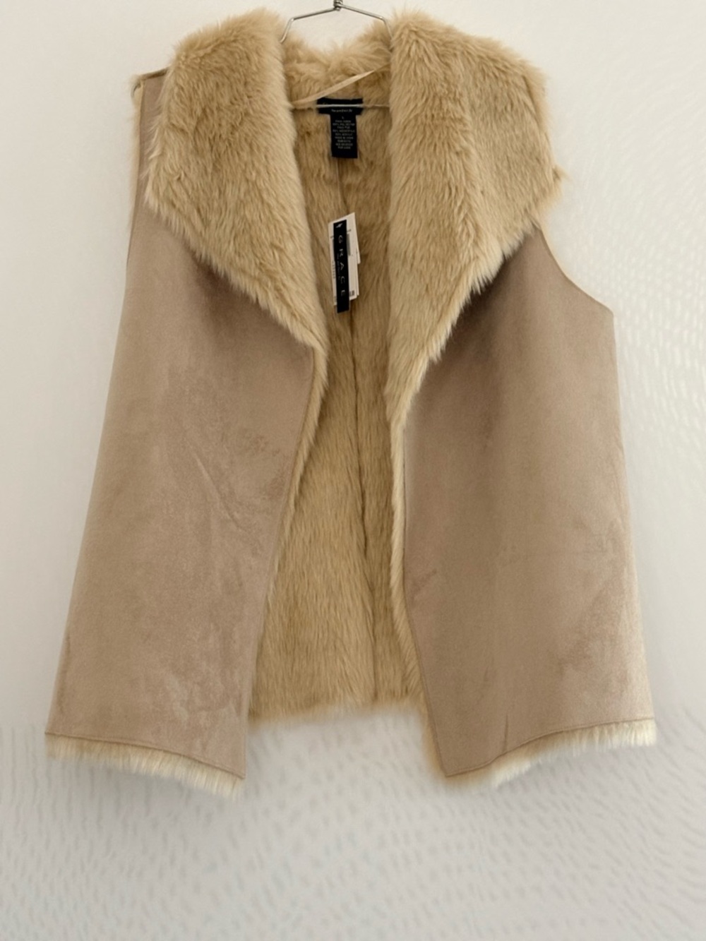 Grace Light Beige Faux Fur-Trim Faux Suede Vest Large NWT